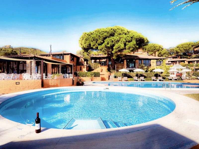 Genuss am Pool · Le Picchiaie Resort